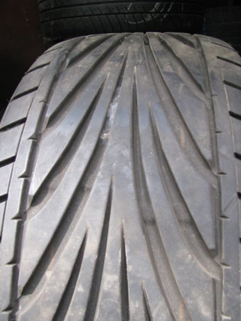 Toyo Proxes 215/40   800 .